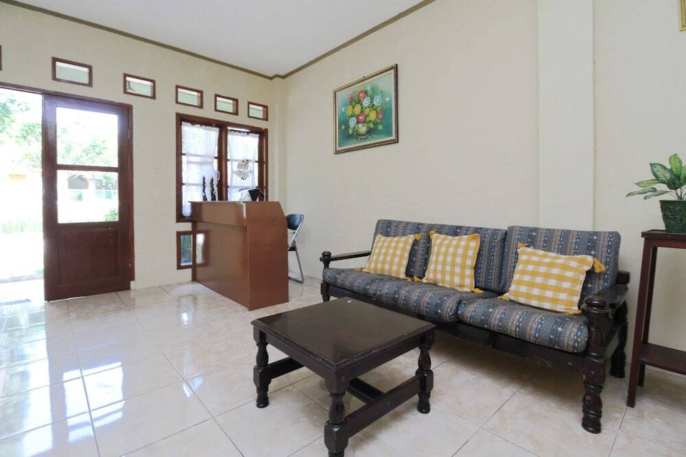 Лембанг: Airy Eco Syariah Lembang Sukarasa 106 Bandung