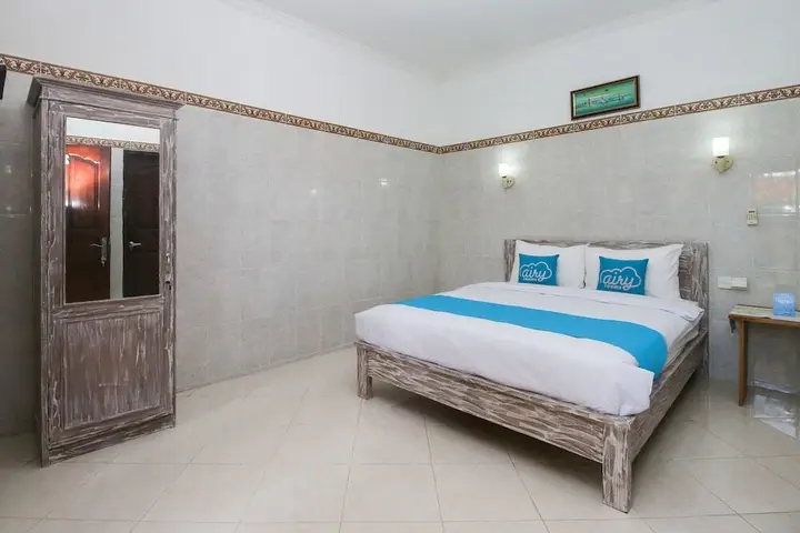 Сесе: Airy Mengwi Raya Munggu Kapal Gang Beten Beringin 104 Bali