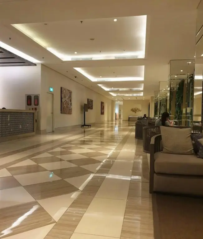 Сурабая: Cosmy Tanglin Apartment