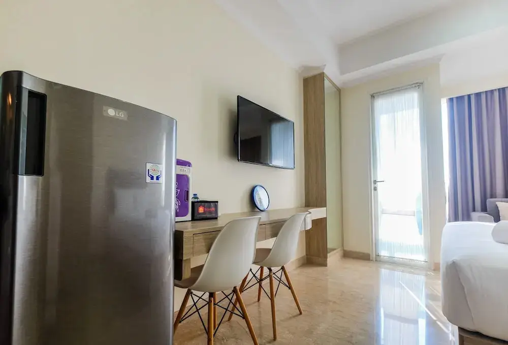 Джакарта: Modern Studio Menteng Park Apartment