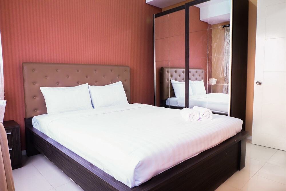 Джакарта: Comfortable Cosmo Terrace Apartment