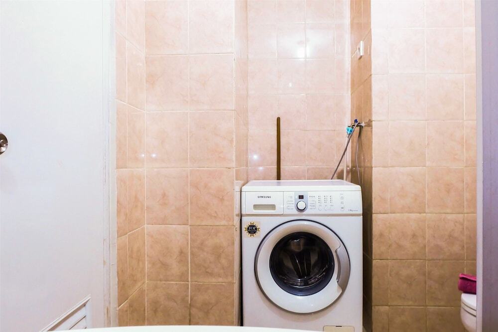 Джакарта: Comfortable Cosmo Terrace Apartment