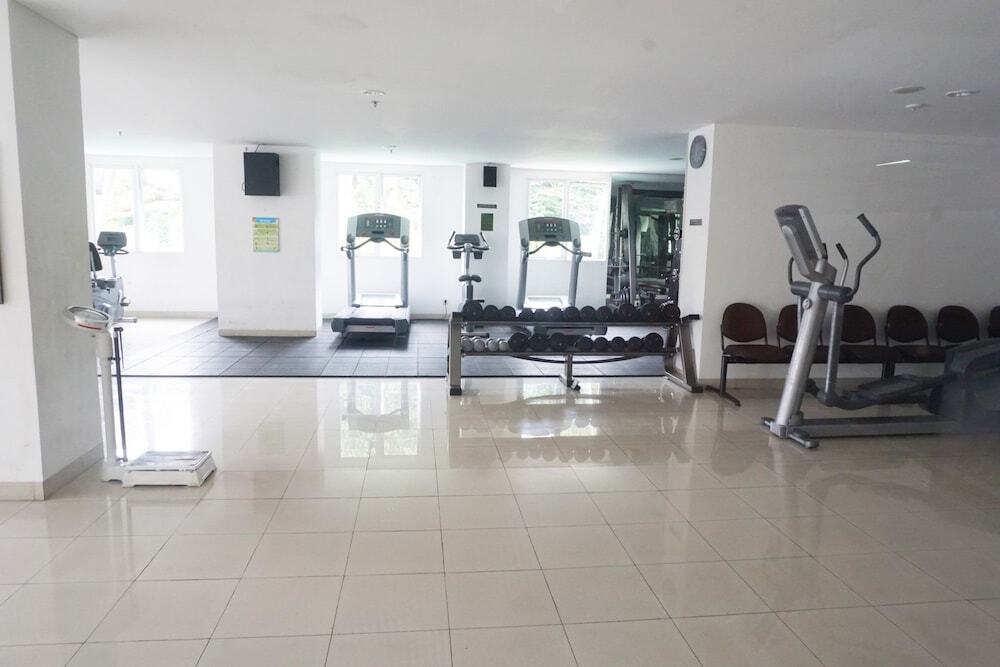 Бандунг: Mountain View Studio @ Dago Suites Apartment with Balcony