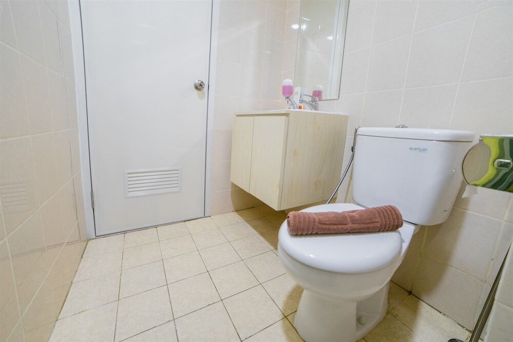 Бандунг: Homey Apartment at Parahyangan Residence near Parahyangan University