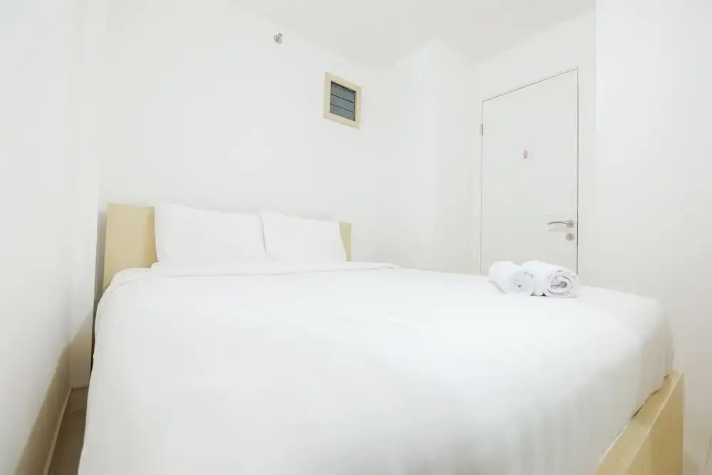 Simply & Clean Bassura City Apartment — фото 1