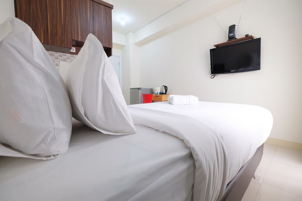 Джакарта: Comfy Studio Apartment @ Green Pramuka City