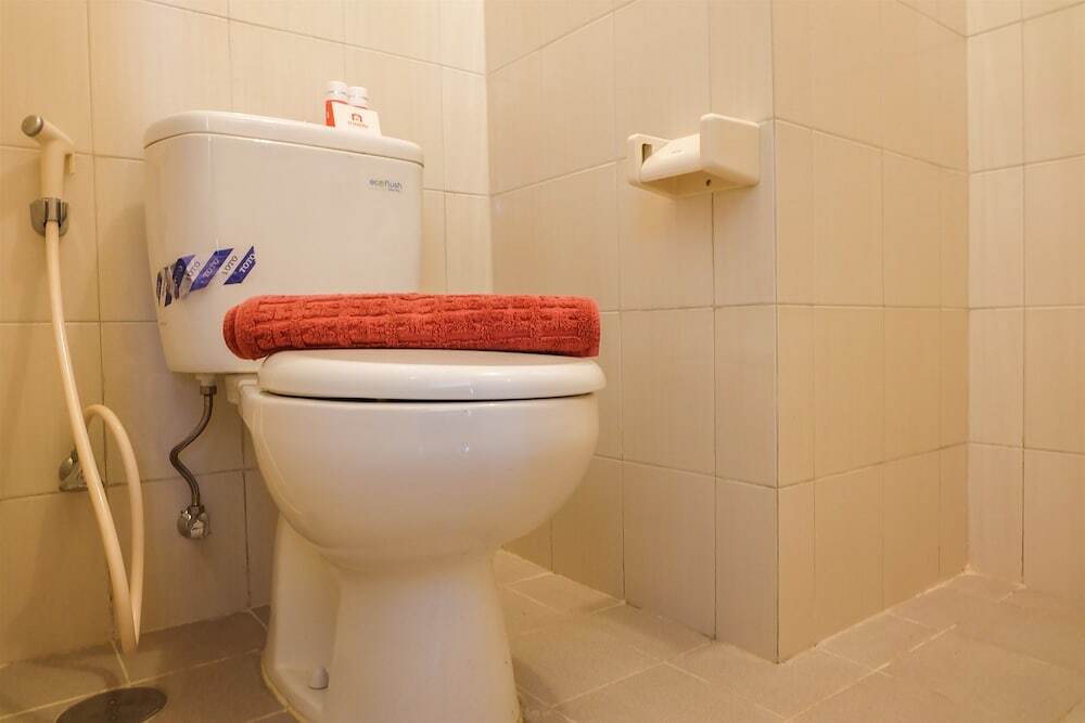 Джакарта: Best Price Studio Apartment The H Residence near MT Haryono