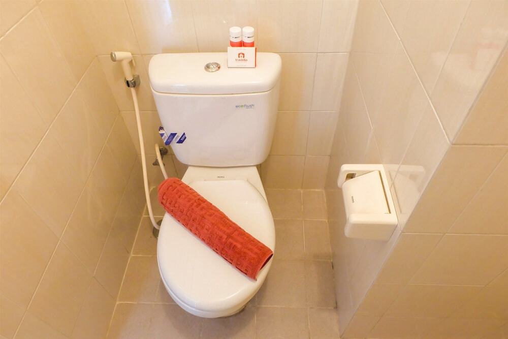 Джакарта: Best Price Studio Apartment The H Residence near MT Haryono