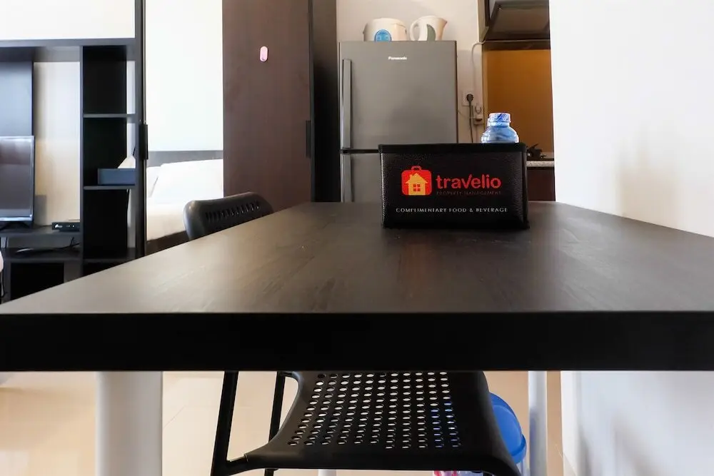 Джакарта: Best Price Studio Apartment The H Residence near MT Haryono
