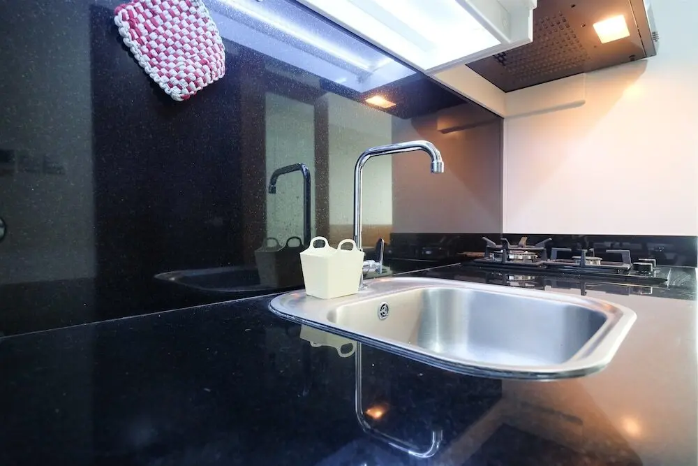 Тангеранг: Futuristic Studio U-Residence Apartment