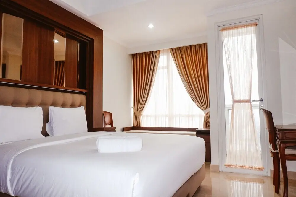 Джакарта: Studio At Menteng Park Apartment With City View