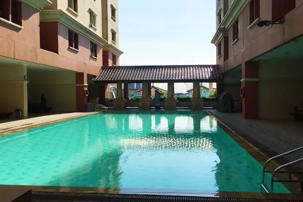 Джакарта: Strategic Location Mediterania Gajah Mada Apartment