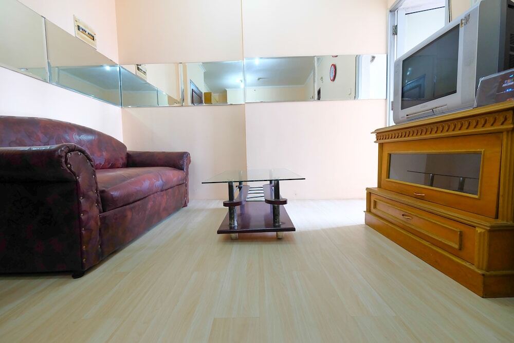 Джакарта: Strategic Location Mediterania Gajah Mada Apartment