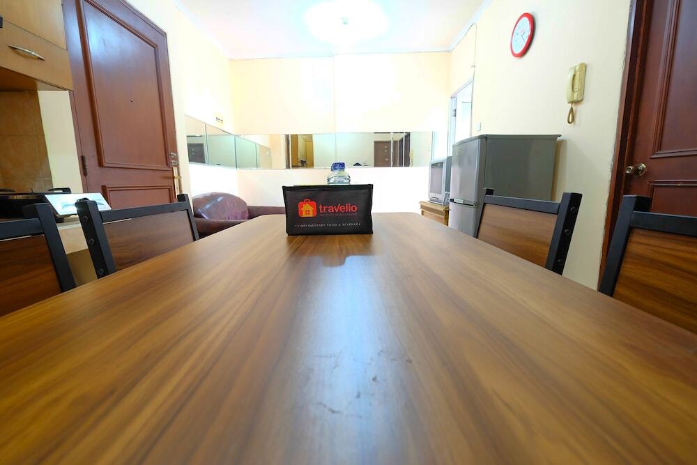 Джакарта: Strategic Location Mediterania Gajah Mada Apartment