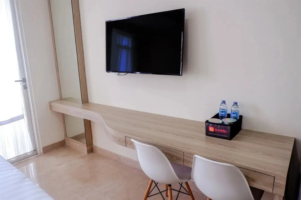 Джакарта: New Furnished Studio Menteng Park Apartment