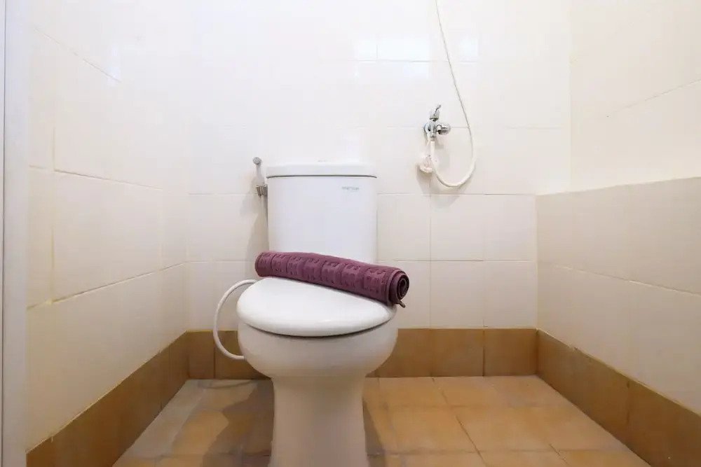 Джакарта: Bassura City Apartment with Mall Access