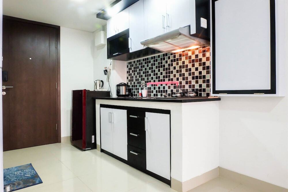 Джакарта: Suite Studio Room near Pancoran and MT Haryono