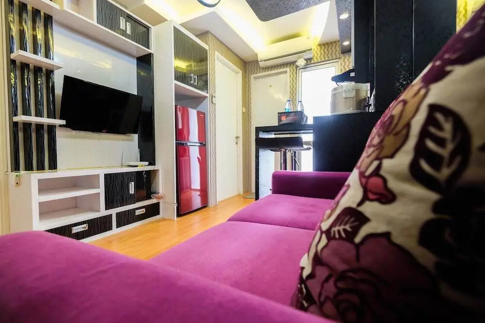 Джакарта: Elegant Bassura City Apartment