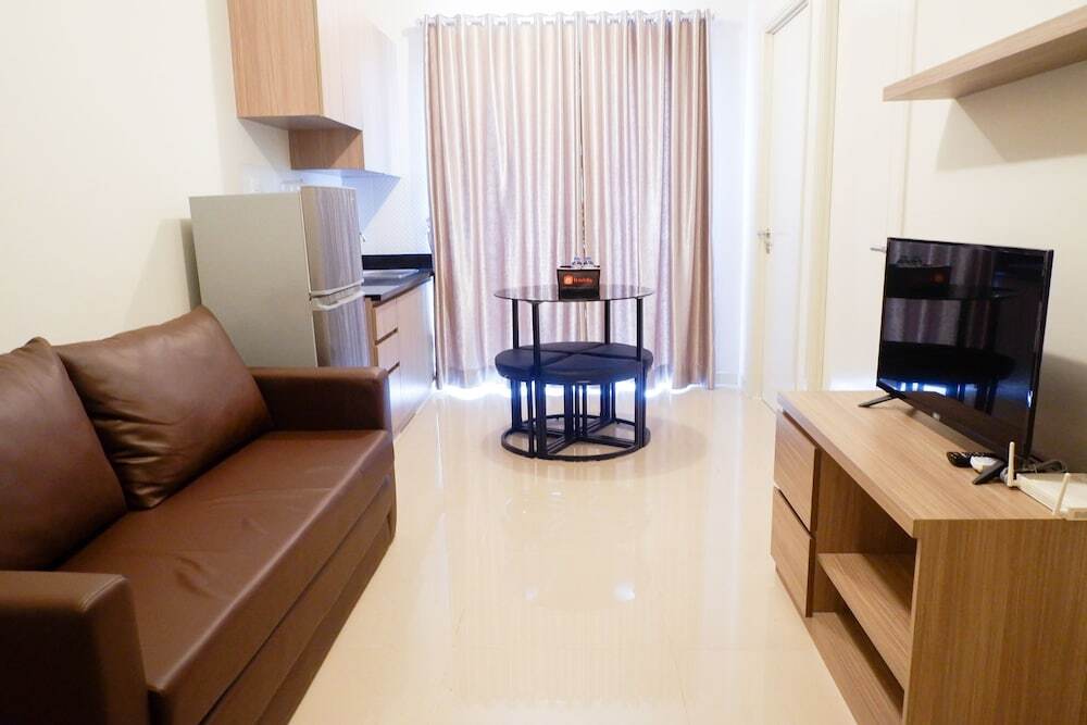 Джакарта: Apartment Madison Near Central Park With City View