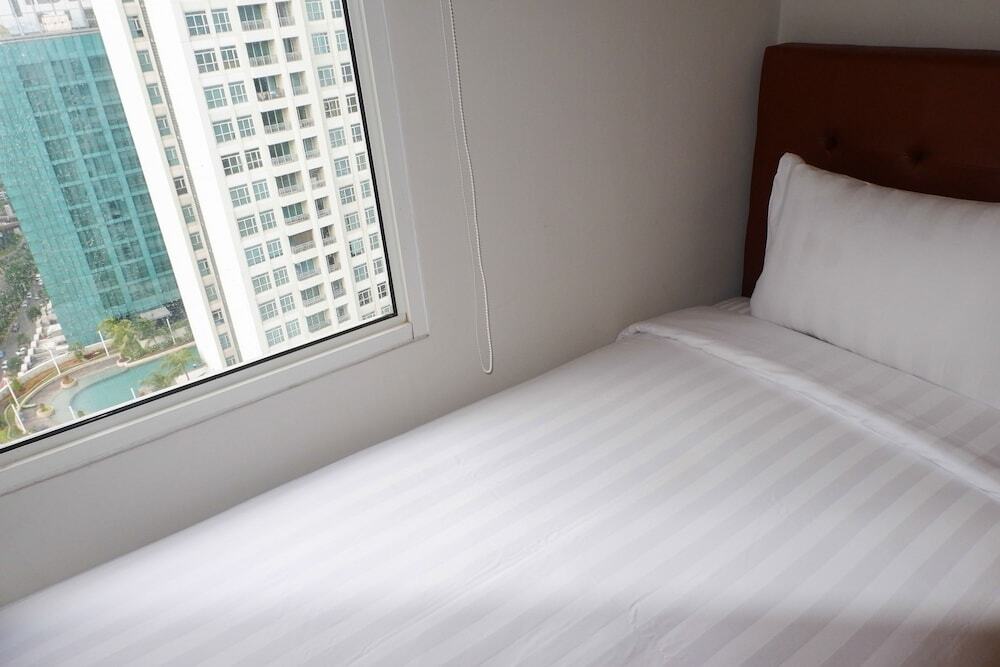 Джакарта: Apartment Madison Near Central Park With City View