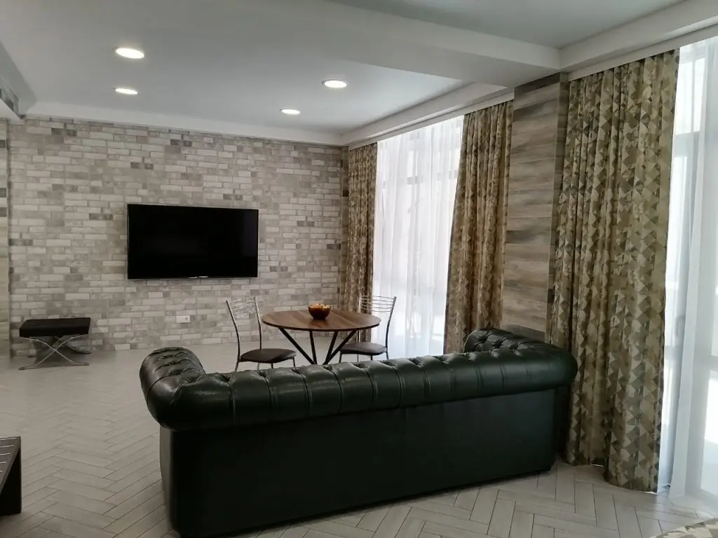Сочи: Апартаменты Holiday and Business Apartments