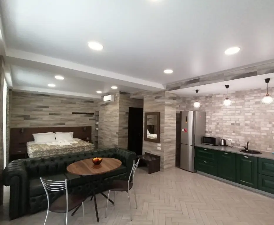 Сочи: Апартаменты Holiday and Business Apartments