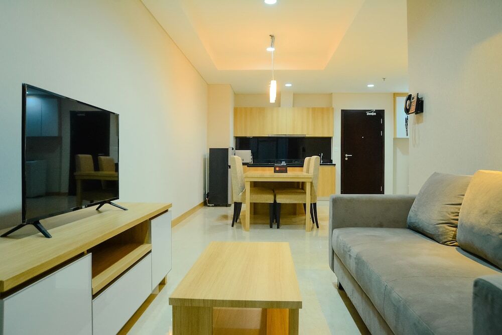 Джакарта: The 11Th Floor Lavenue Apartment