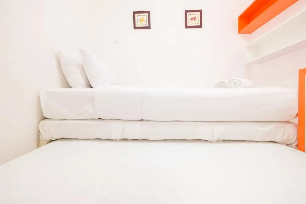 Джакарта: City View Bassura City Apartment