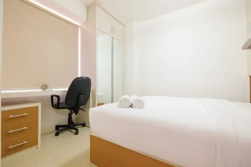 Джакарта: City View Bassura City Apartment