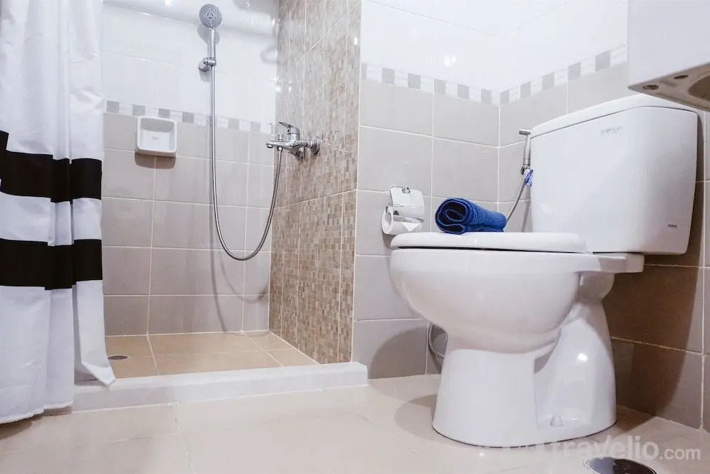 Джакарта: New Furnished Royal Olive Apartment