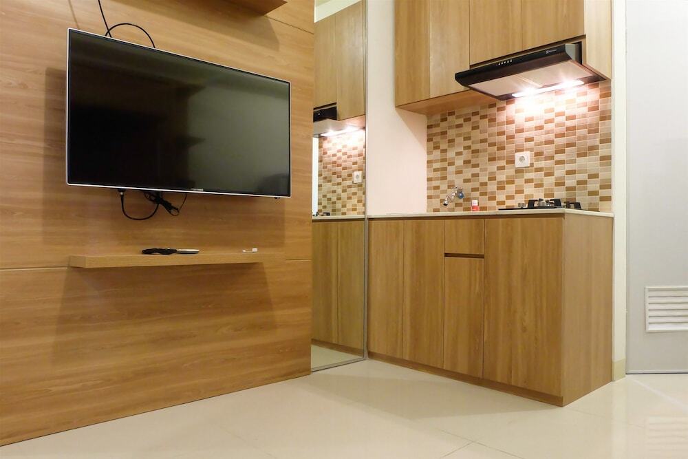 Джакарта: Modern Studio Apartment 26 On Top Of Green Pramuka Mall
