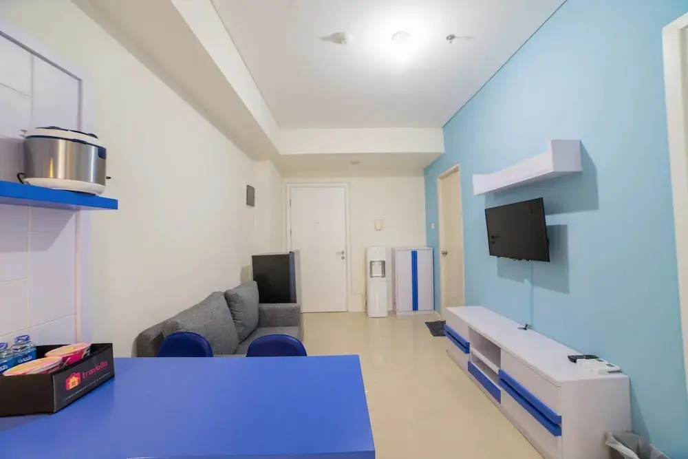 Бандунг: Cozy Apartment at Parahyangan Residence with Direct Access to Swimming Pool