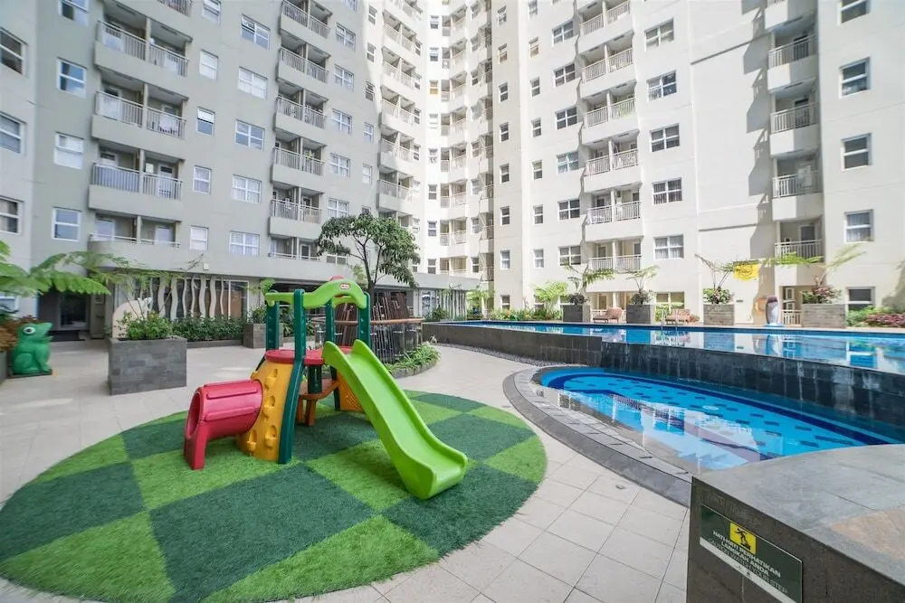 Бандунг: Serene & Cozy Apartment at Parahyangan Residences