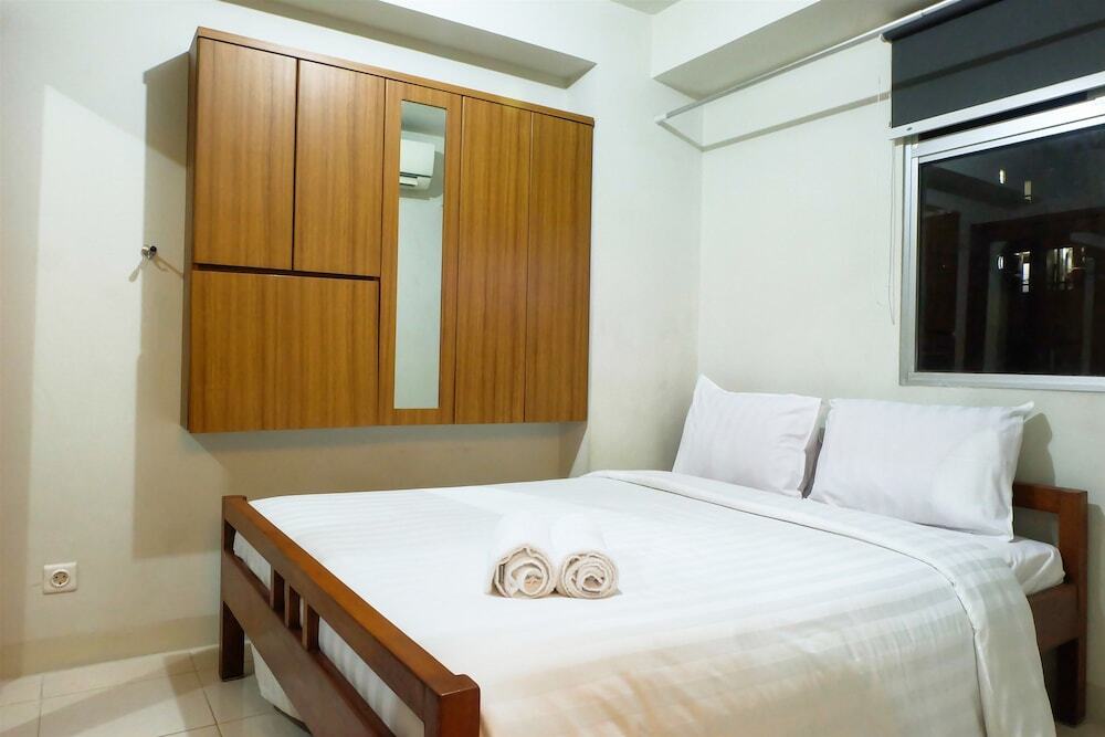Джакарта: Kalibata City Apartment Right Next To Mall And Supermarket