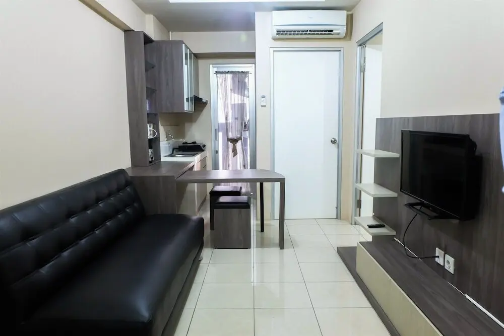 Джакарта: Pool View Green Bay Apartment Pluit