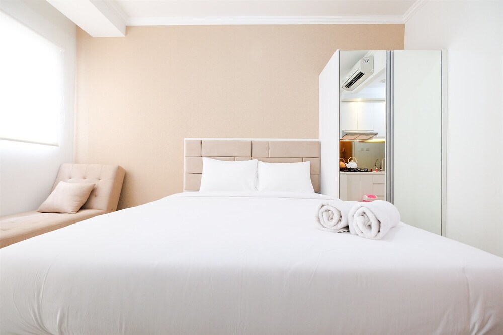 Джакарта: Studio Signature Park Grande Apartment Near MT Haryono