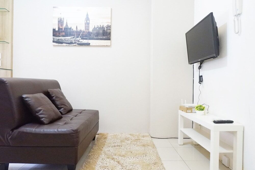 Джакарта: Futuristic Green Palace Kalibata City Apartment
