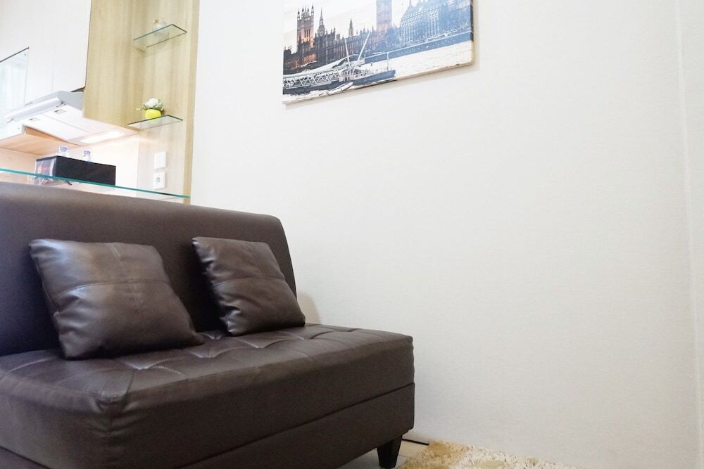 Джакарта: Futuristic Green Palace Kalibata City Apartment