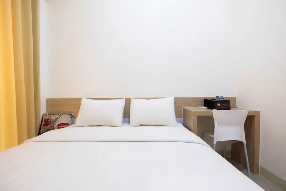 Южный Тангеранг: Cozy Studio Tree Park Apartment near BSD City