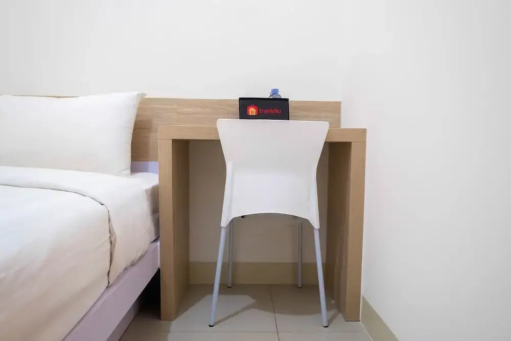 Южный Тангеранг: Cozy Studio Tree Park Apartment near BSD City