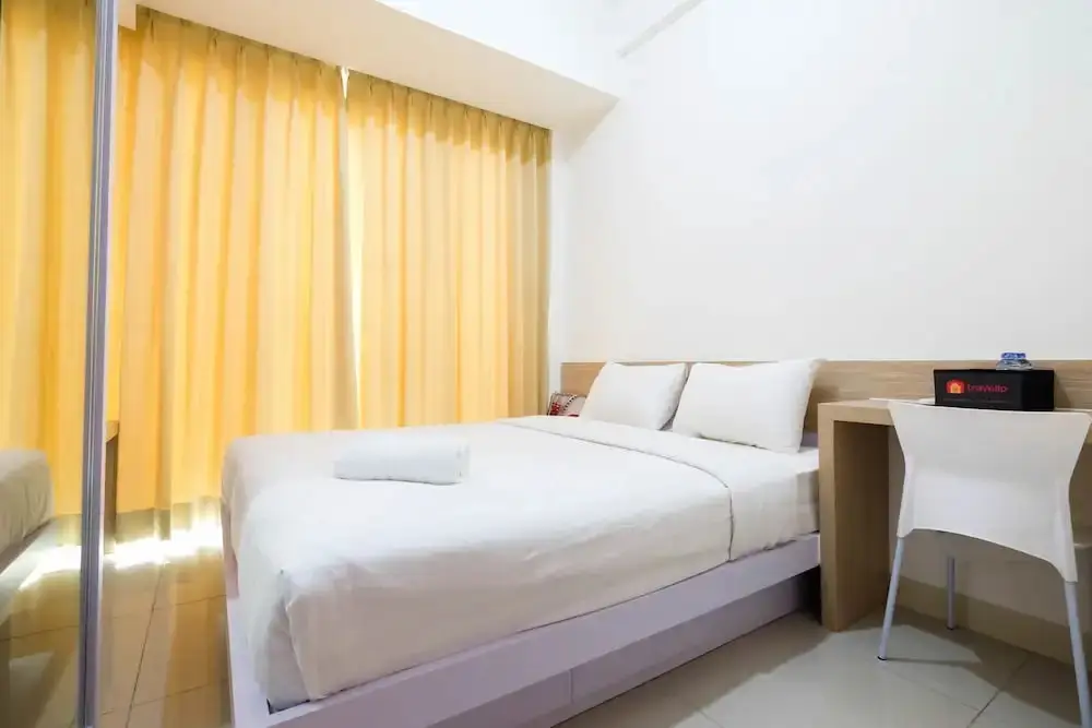 Южный Тангеранг: Cozy Studio Tree Park Apartment near BSD City