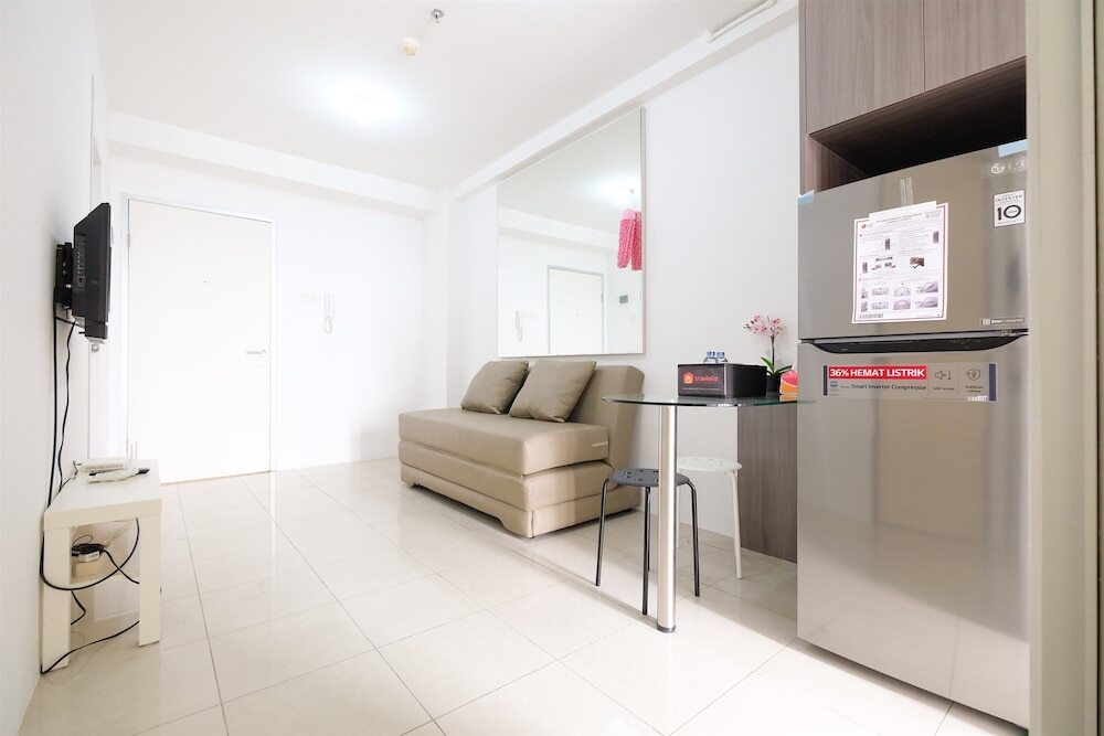Джакарта: Green Bay Pluit Apartment with Sofa Bed