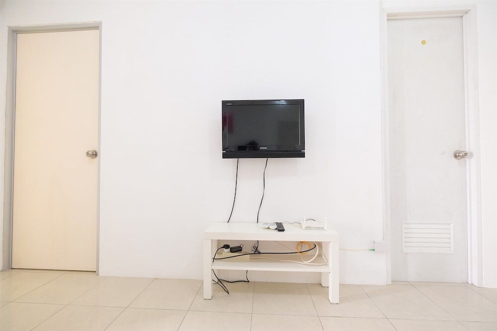 Джакарта: Green Bay Pluit Apartment with Sofa Bed