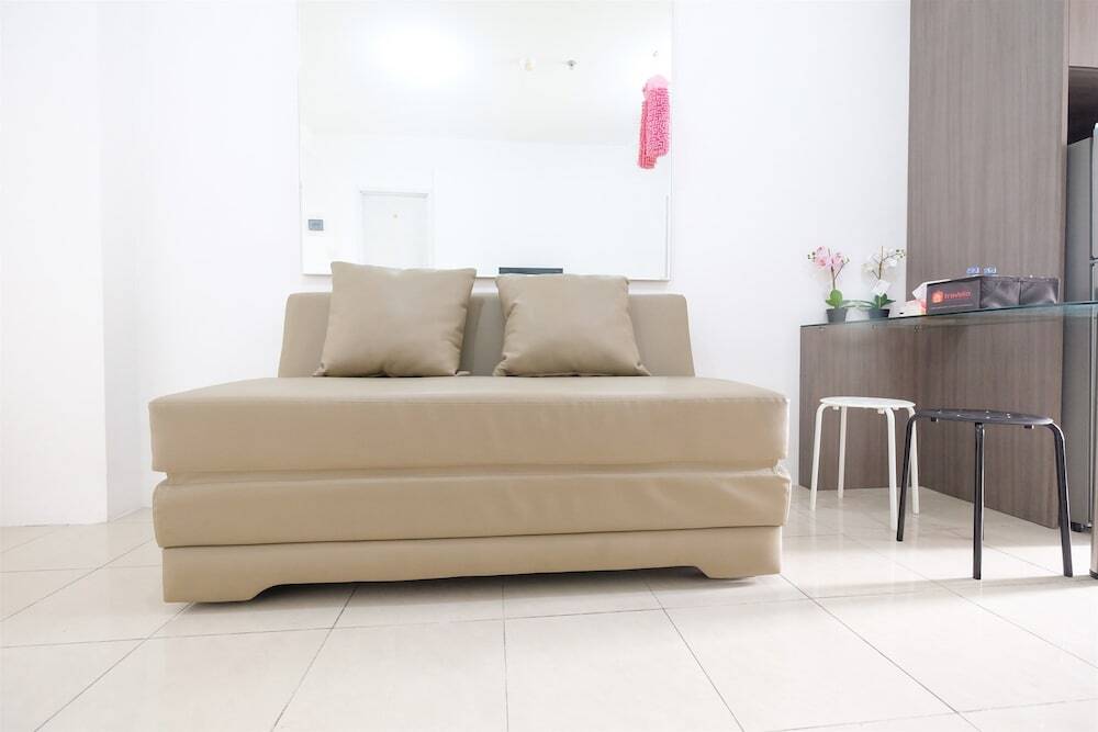 Джакарта: Green Bay Pluit Apartment with Sofa Bed