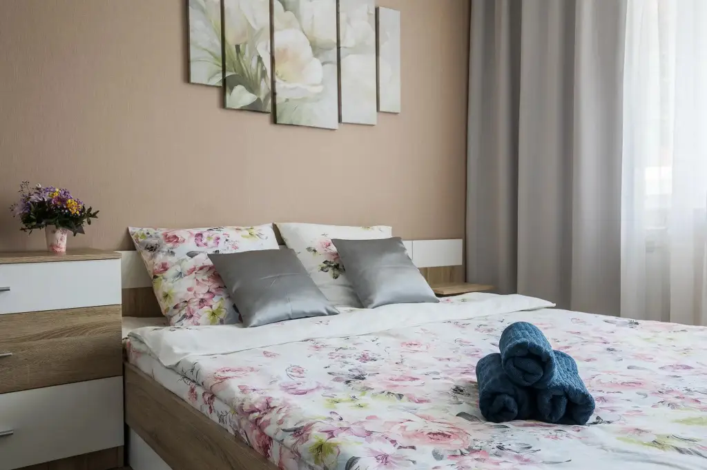 Новосибирск: Home Apartments (Хоум Апартментс) на Фадеева