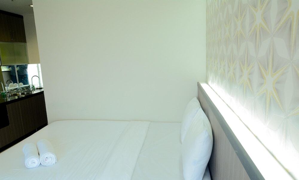 Legok: Best Location Studio Room Atria Residence Apartment Gading Serpong By Travelio