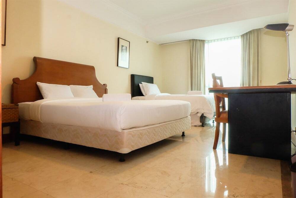 Джакарта: Spacious For 4 Pax Casablanca Apartment Near Kokas