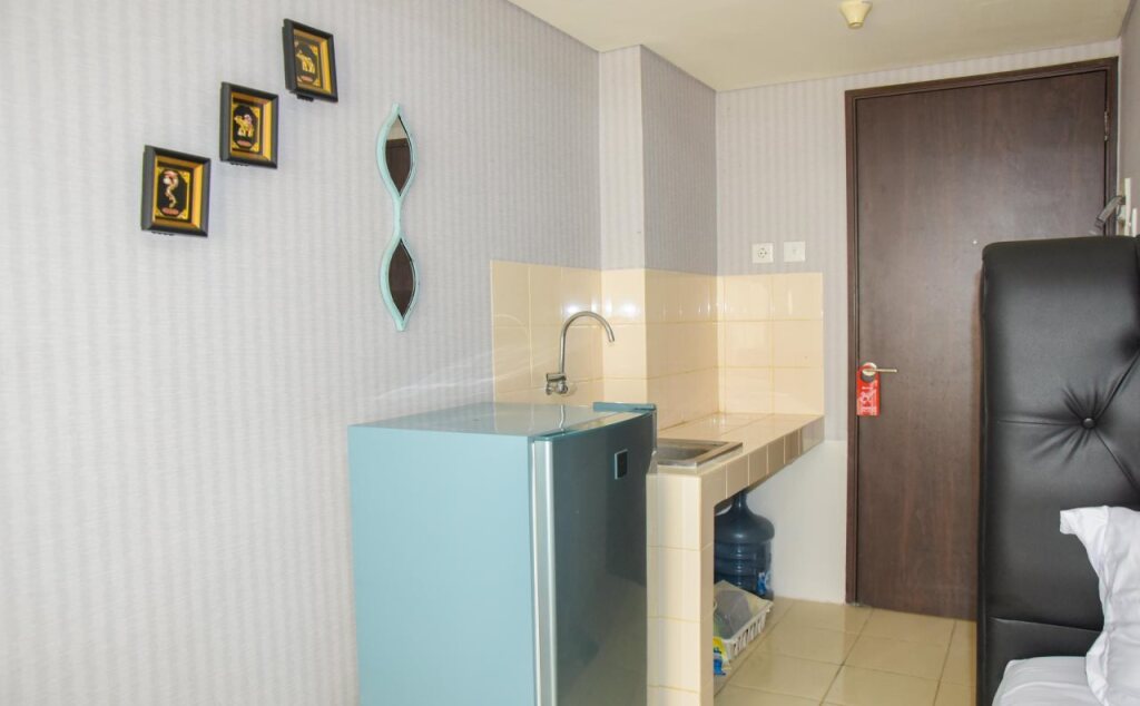 Южный Тангеранг: Minimalist Serpong Greenview Apartment