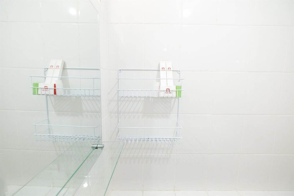 Джакарта: Affordable Bassura City Apartment