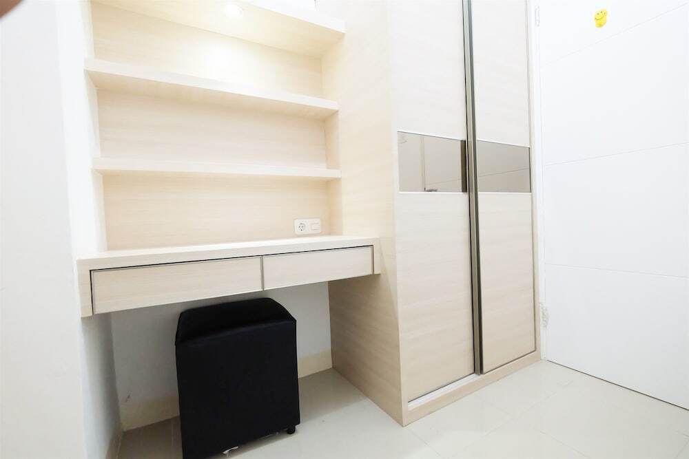 Джакарта: Affordable Bassura City Apartment